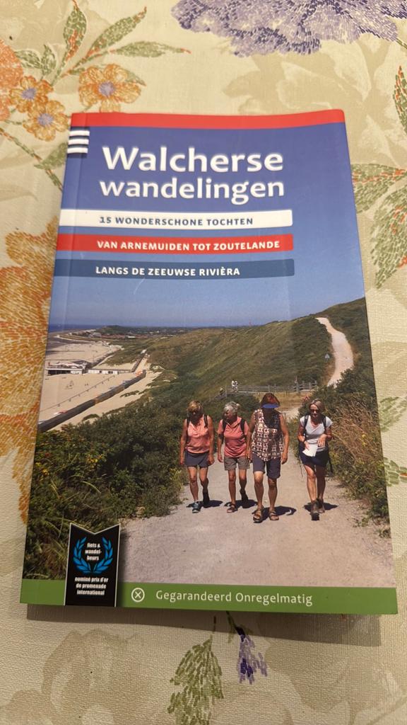 Hans Corbijn - Walcherse wandelingen, Boeken, Ophalen of Verzenden, Zo goed als nieuw, Reisgids of -boek, ANWB