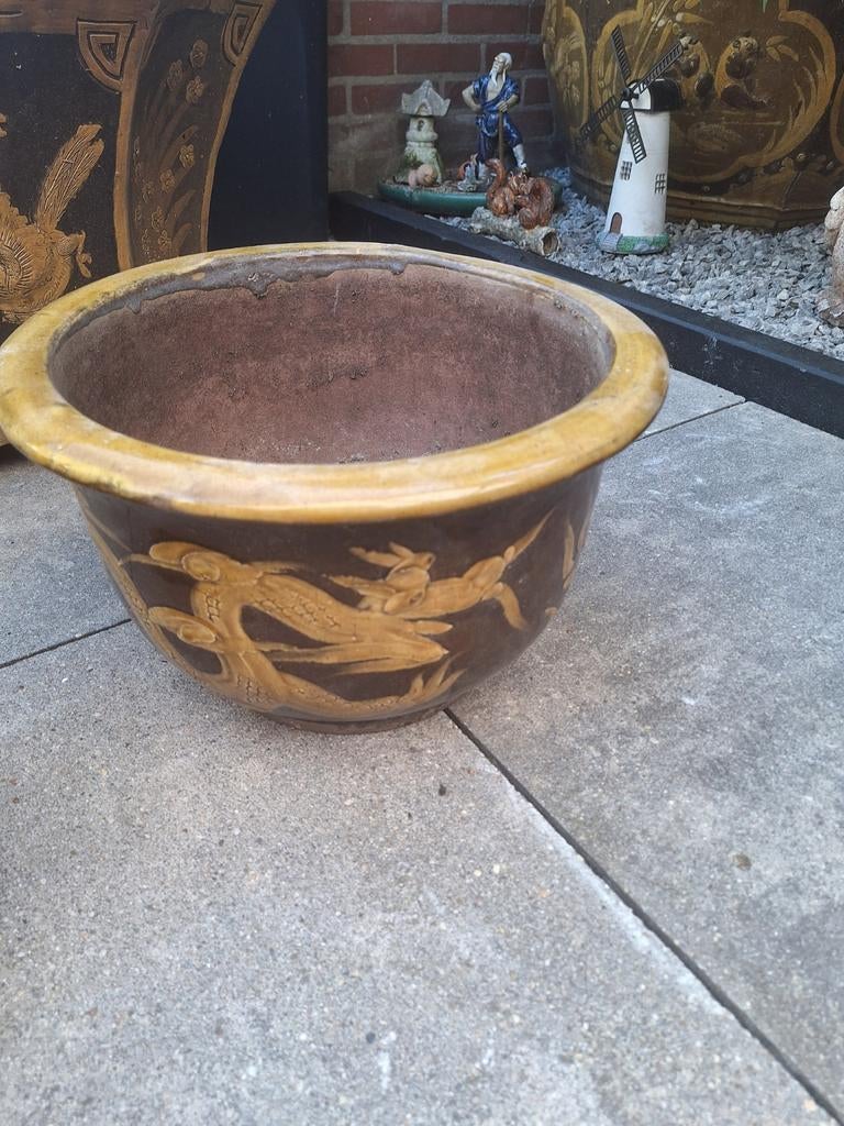 Traditionele Japanse Mizubachi waterpot met draak, Ophalen, Gebruikt, Balkon