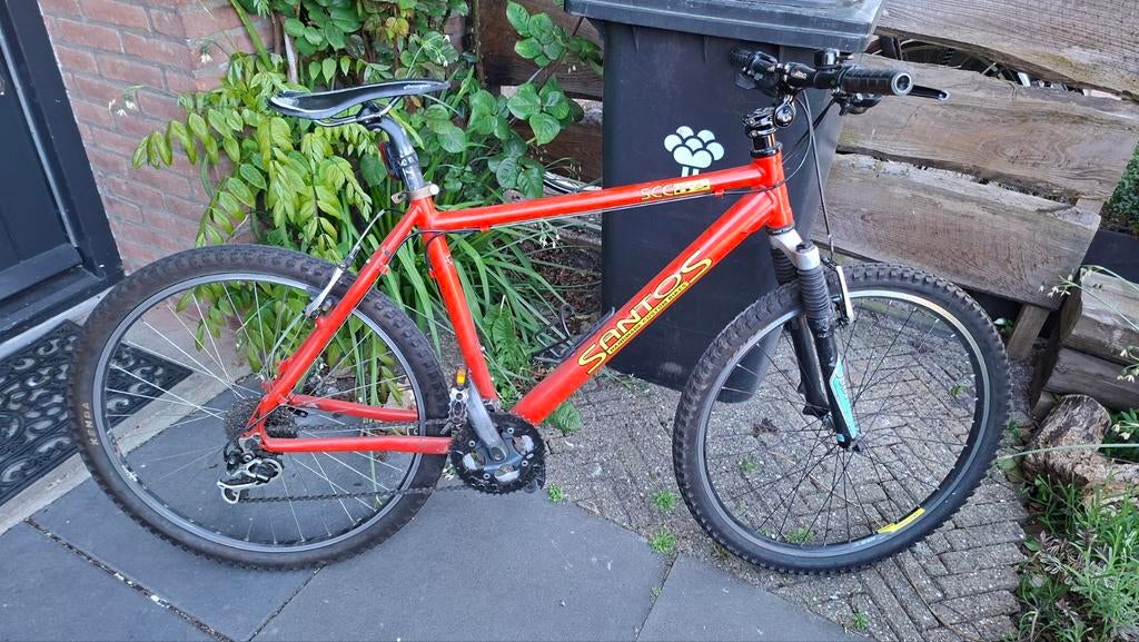 Santos Mountainbike - Opknapper (tandwielen te vervangen), Fietsen en Brommers, Gebruikt, Velgrem, Meer dan 20 versnellingen, 53 tot 57 cm