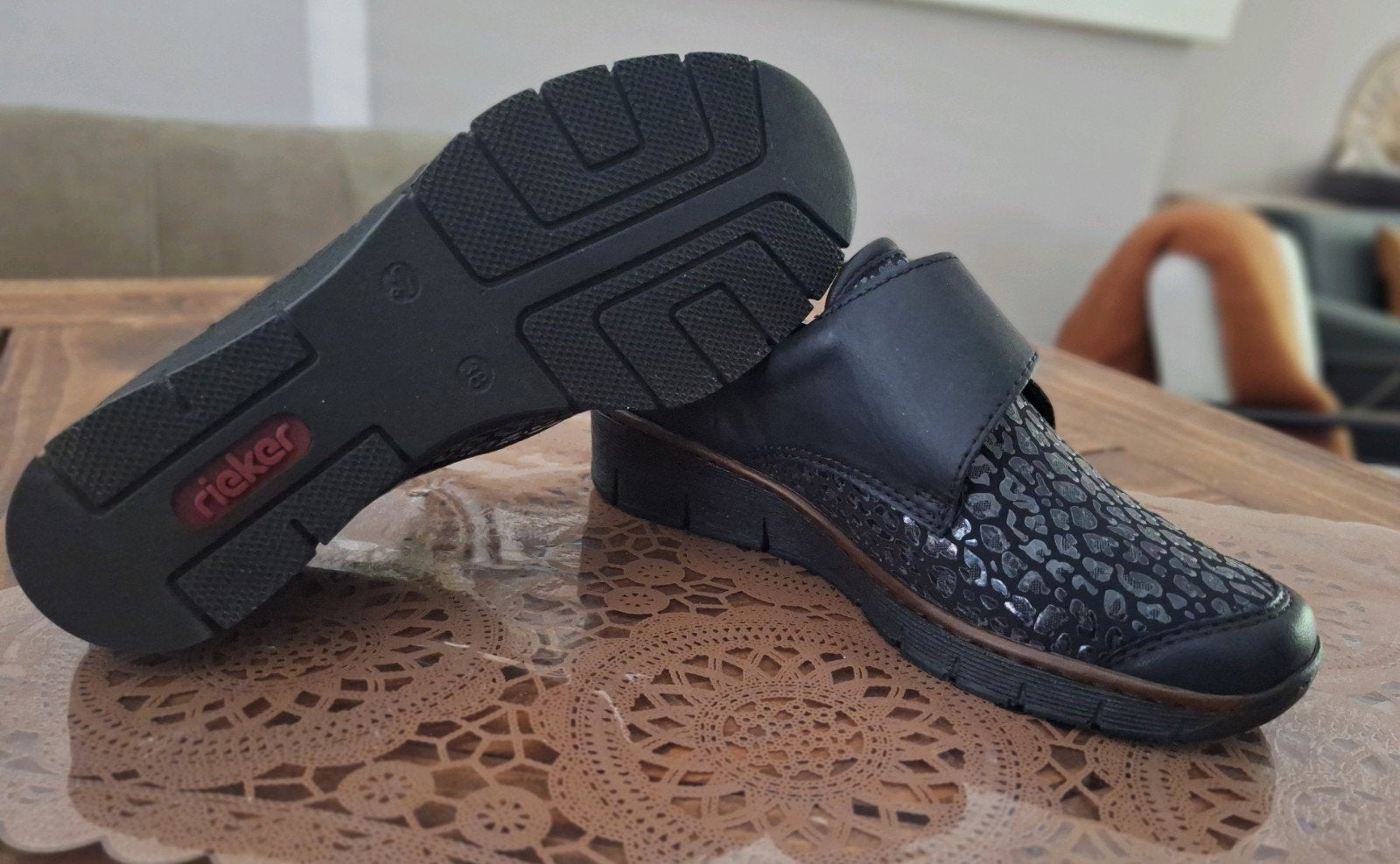 Nieuwe Rieker schoenen met klittenband, maat 38, Schoenen met lage hakken, Blauw, Nieuw, Ophalen of Verzenden