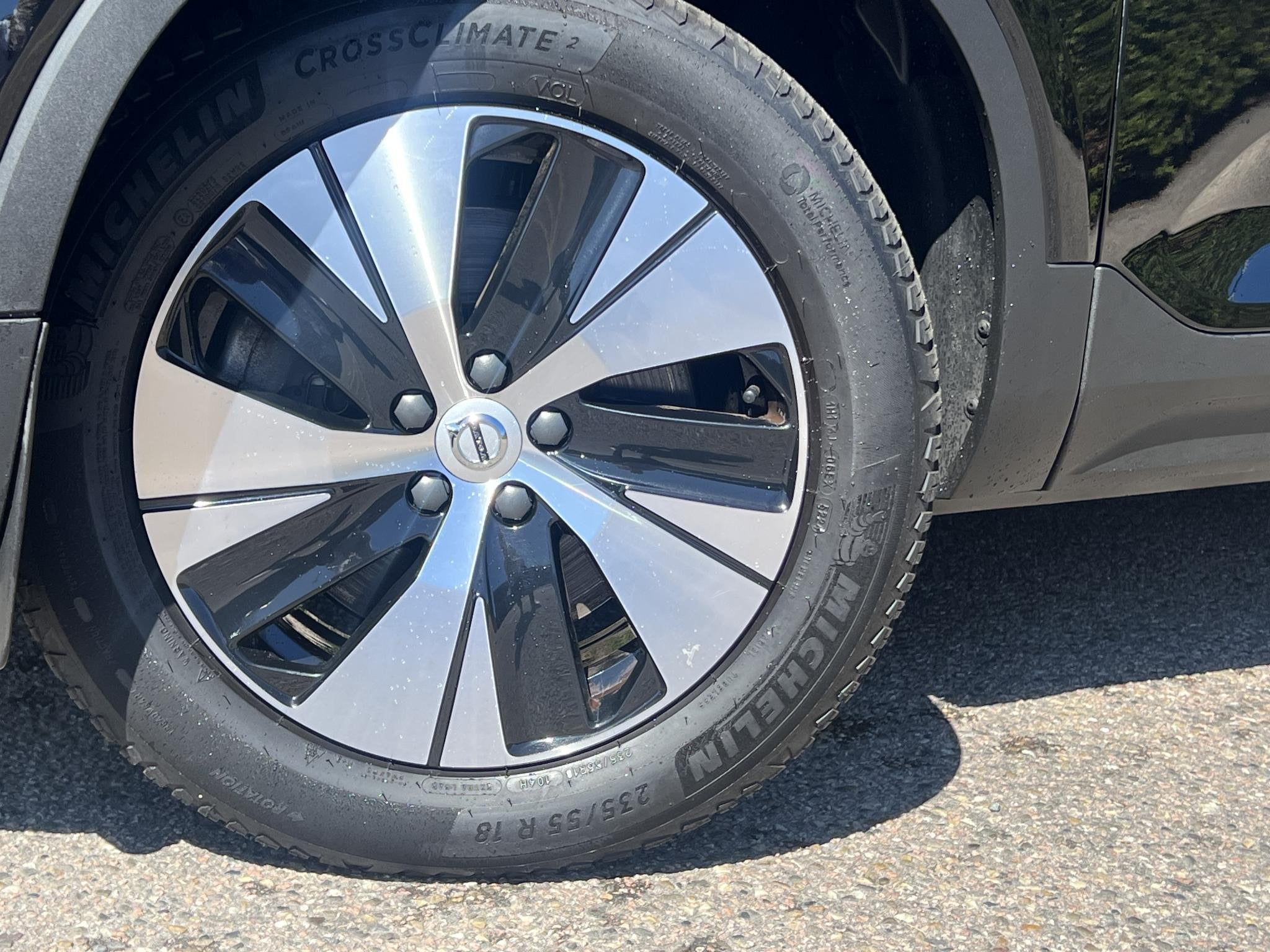 Volvo XC40 T4 Recharge Inscription, Auto's, 12 maanden, Euro 6, Zwart, Bedrijf