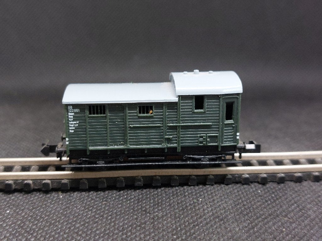 Minitrix 13254 - Goederentrein begeleidingswagen Pwg (13612), Hobby en Vrije tijd, Modeltreinen | N-Spoor, Gebruikt, Gelijkstroom