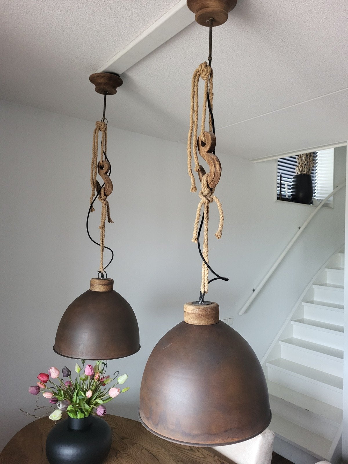 Set van 2 industriële hanglampen met touw en hout, Huis en Inrichting, Lampen | Hanglampen, Ophalen of Verzenden, Zo goed als nieuw