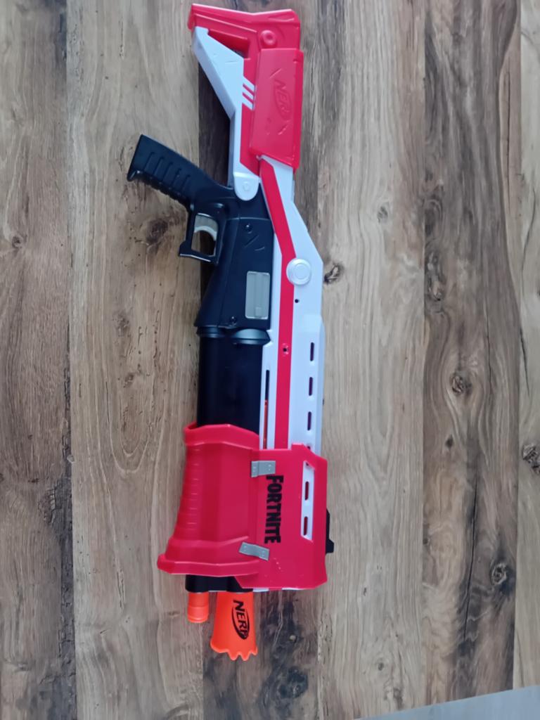Fortnite nerf, Ophalen