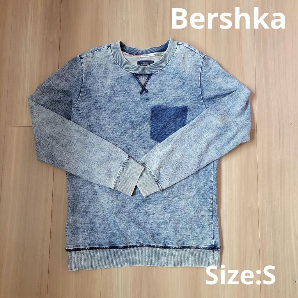 Bershka denim sweater maat S - in zeer goede staat, Ophalen of Verzenden, Zo goed als nieuw, Blauw