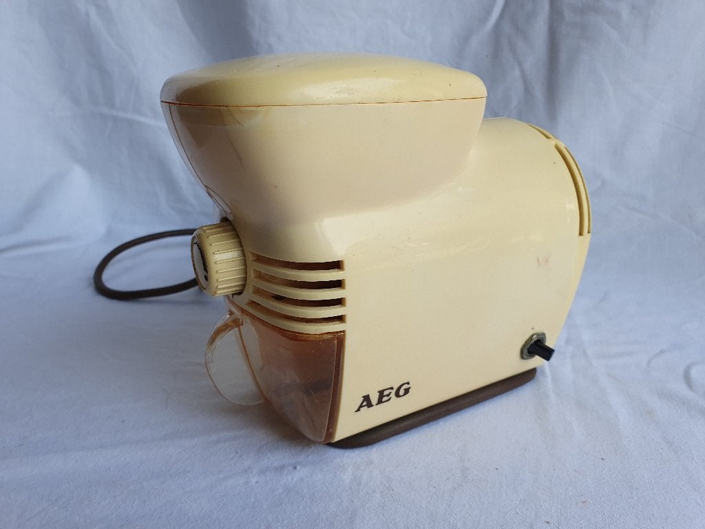 Retro vintage design koffiebonenmolen van AE, Ophalen of Verzenden, Huis en Inrichting