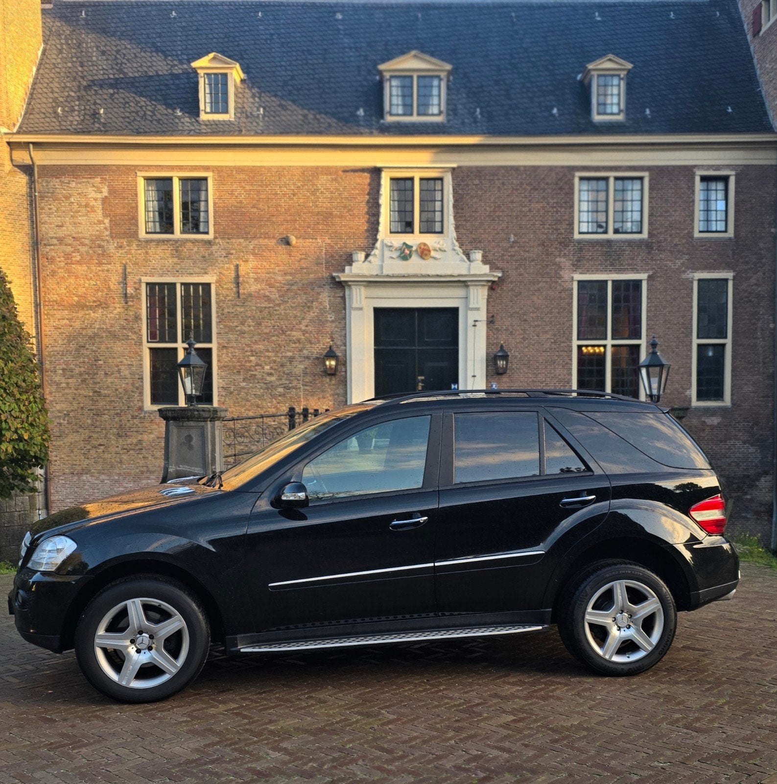 Mercedes-Benz Mercedes 2006 Zwart, Zwart, Particulier, Geïmporteerd, 2035 kg