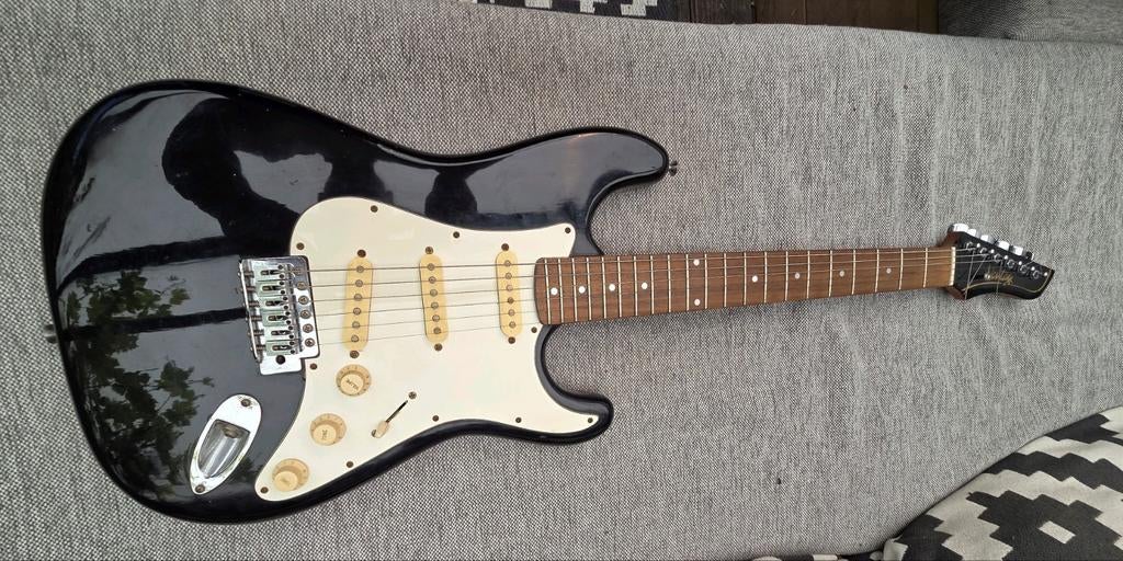 ELektrische gitaar Vantage & versterker, Muziek en Instrumenten, Snaarinstrumenten | Gitaren | Elektrisch, Ophalen of Verzenden