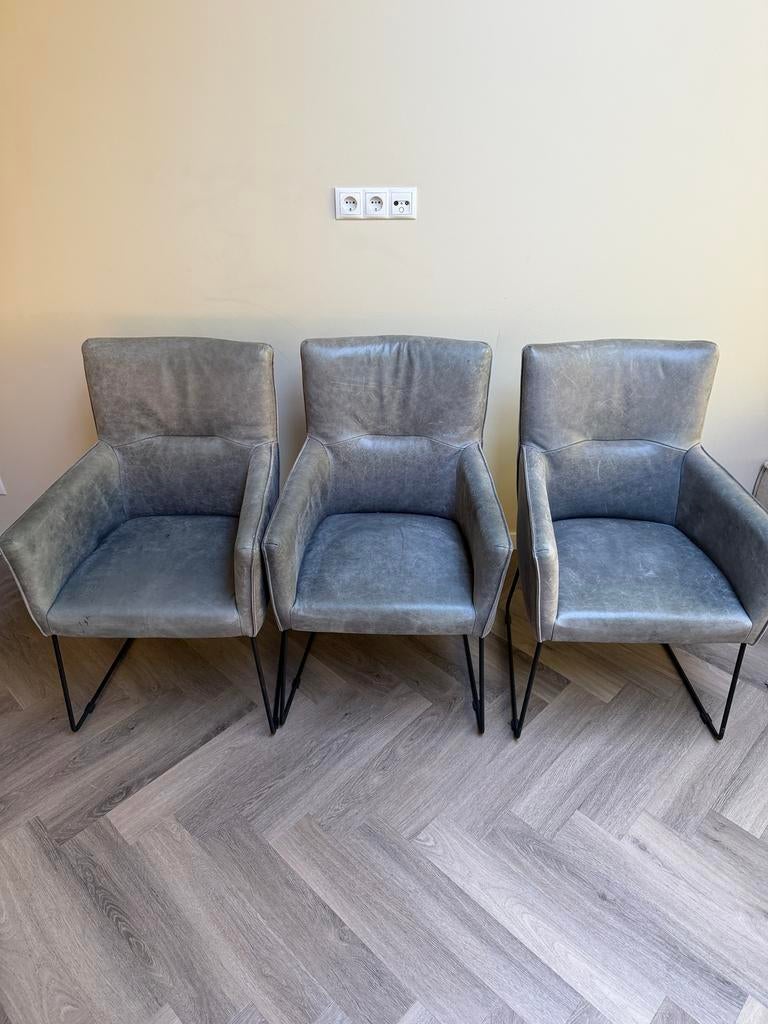 5 Enzo Luca leren design stoelen (per stuk mag ook), Huis en Inrichting, Ophalen, Gebruikt, Grijs, Vijf, Zes of meer stoelen
