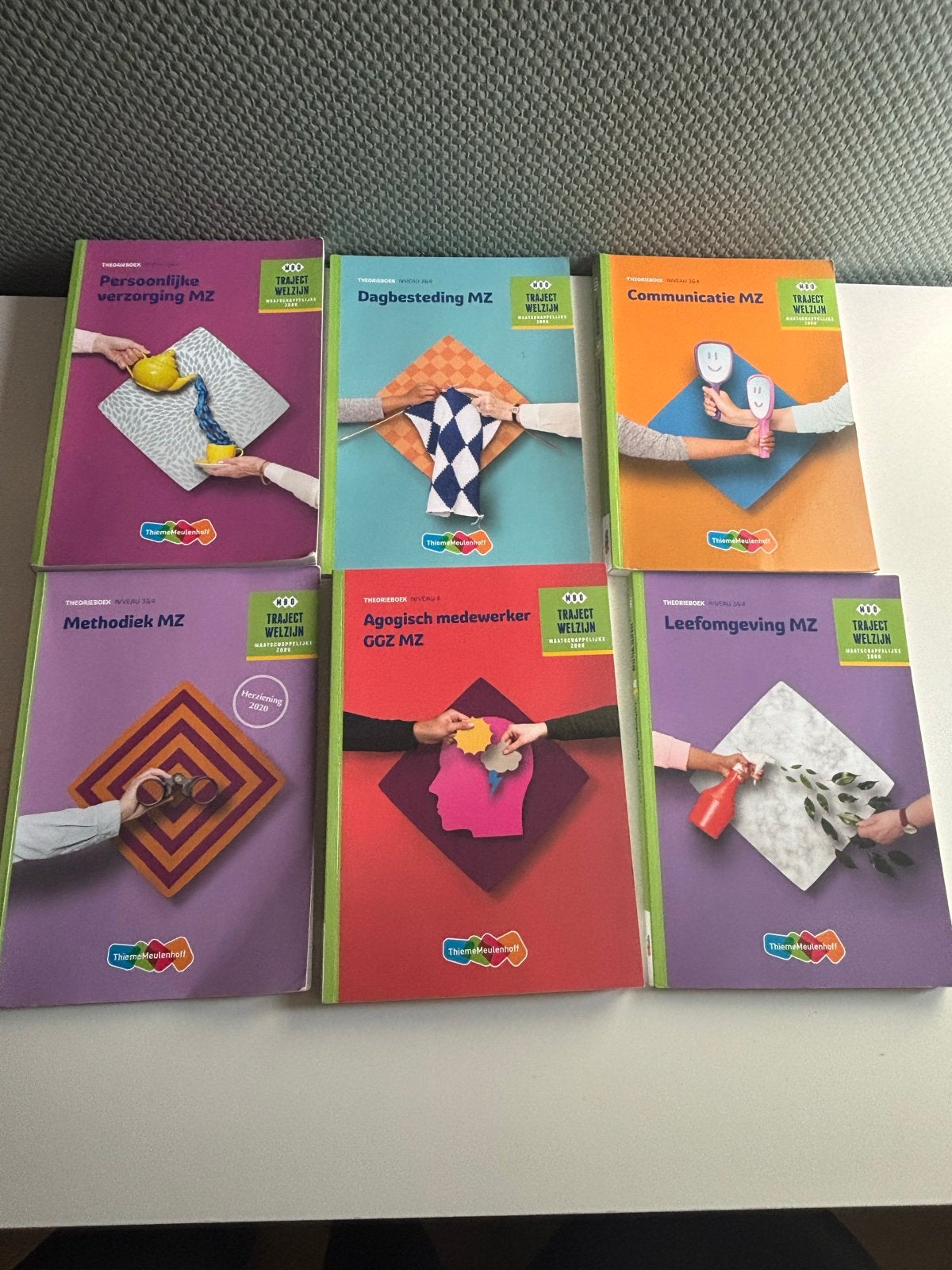 Traject Welzijn MZ theorieboeken (6 stuks) MBO niveau 3&4, Ophalen of Verzenden, Zo goed als nieuw, MBO, Gamma