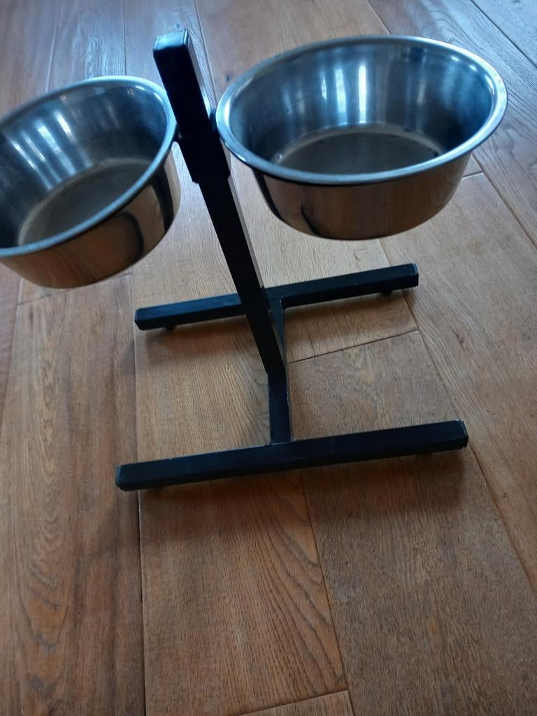 2 delige voerbakken hond., Ophalen
