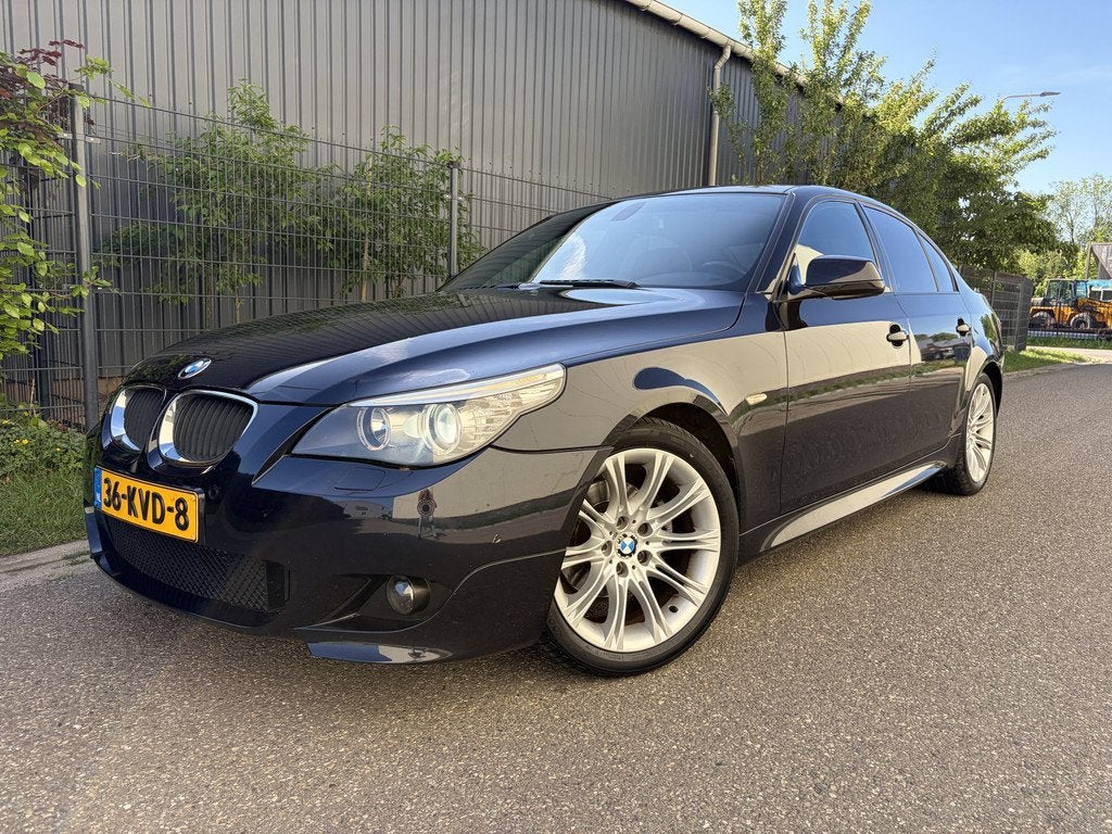 BMW 5 Serie 520i Business Line Sport / AUTOMAAT / M-PAKKET /, Auto's, BMW, Bedrijf, Te koop, 5-Serie, ABS, Airbags, Airconditioning