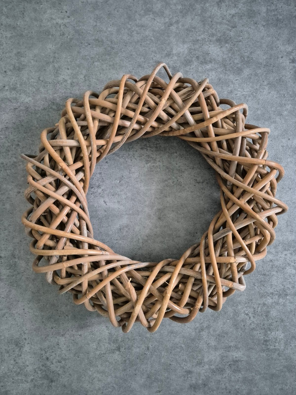 Rieten krans, decoratieve krans van natuurlijk materiaal, Huis en Inrichting, Gebruikt, Krans, Natuurlijk materiaal, Ophalen