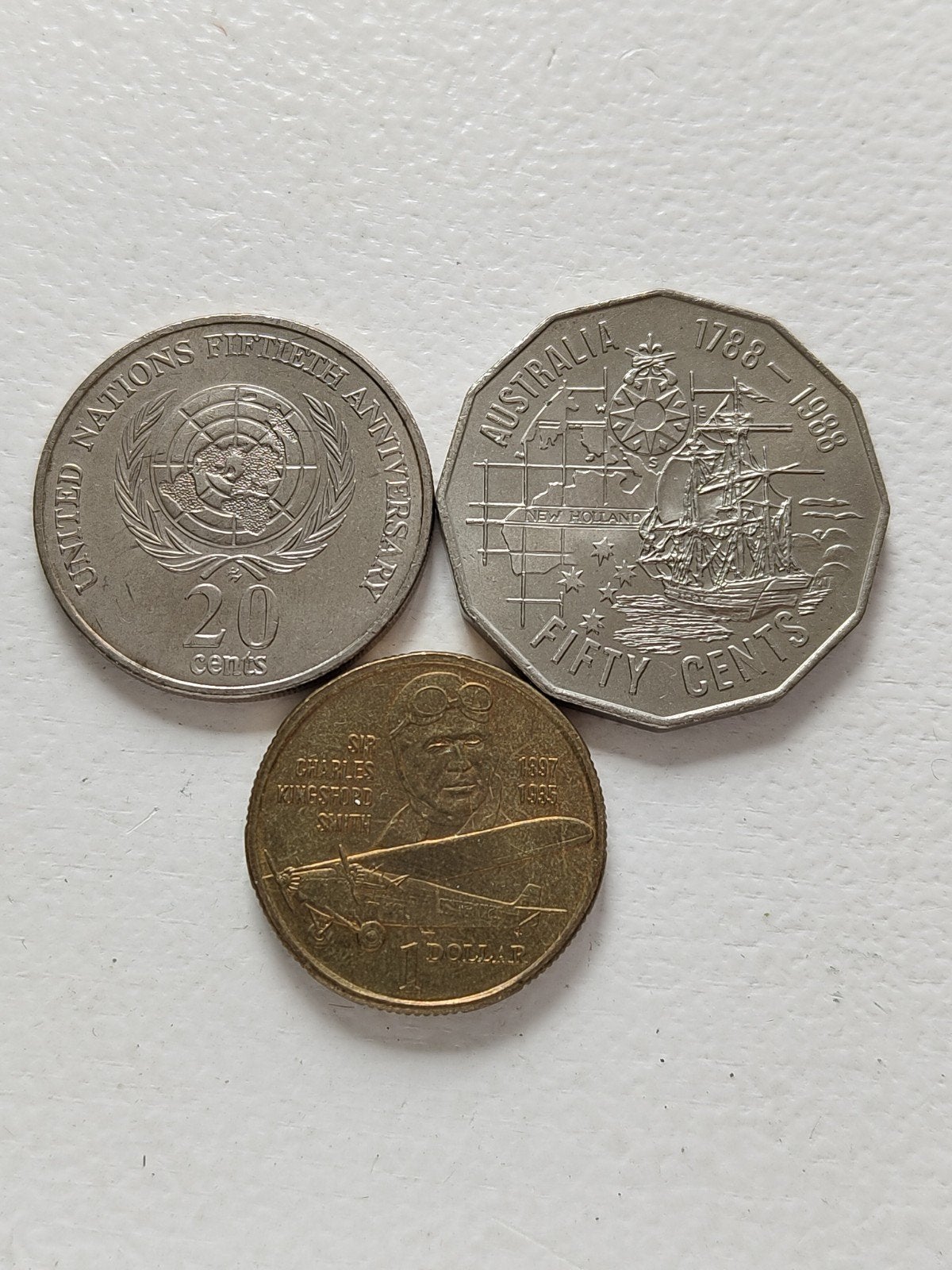 Australië 20 cents 1995 - 50 cents 1988 en 1 dollar 1997, Postzegels en Munten, Munten | Oceanië, Ophalen of Verzenden