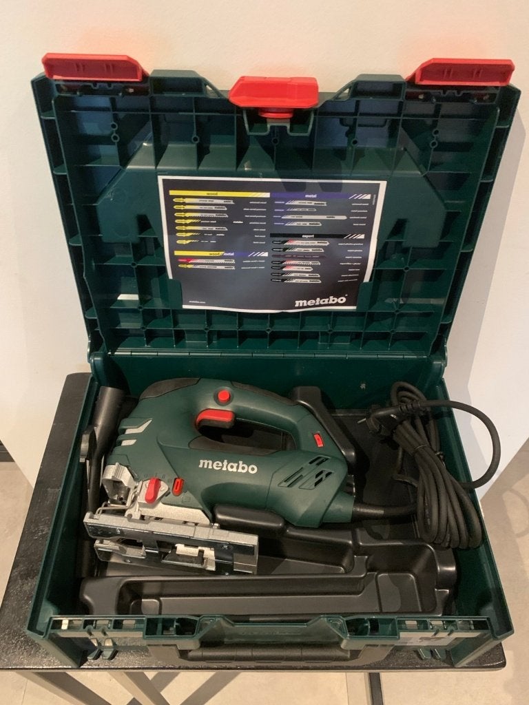 Metabo STEB 140 Plus decoupeerzaag 750W in koffer NIEUW, Nieuw, 600 tot 1200 watt, Ophalen of Verzenden, Metabo-Allee 1, 72622 Nürtingen, Duitsland