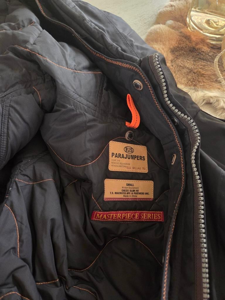 Parajumper, Ophalen, Zo goed als nieuw, Maat 46 (S) of kleiner, Zwart