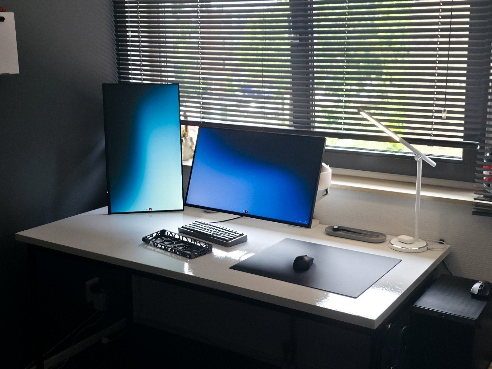 2 monitoren - Ideaal voor productiviteit/gaming, IPS, 101 t/m 150 Hz, Zo goed als nieuw, Ophalen