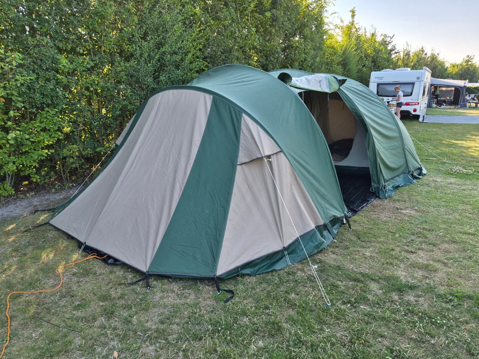 Ruime Falco Zeearend 6 persoonstent topkwaliteit!, Caravans en Kamperen, Tenten, Ophalen, Gebruikt, Tot en met 6