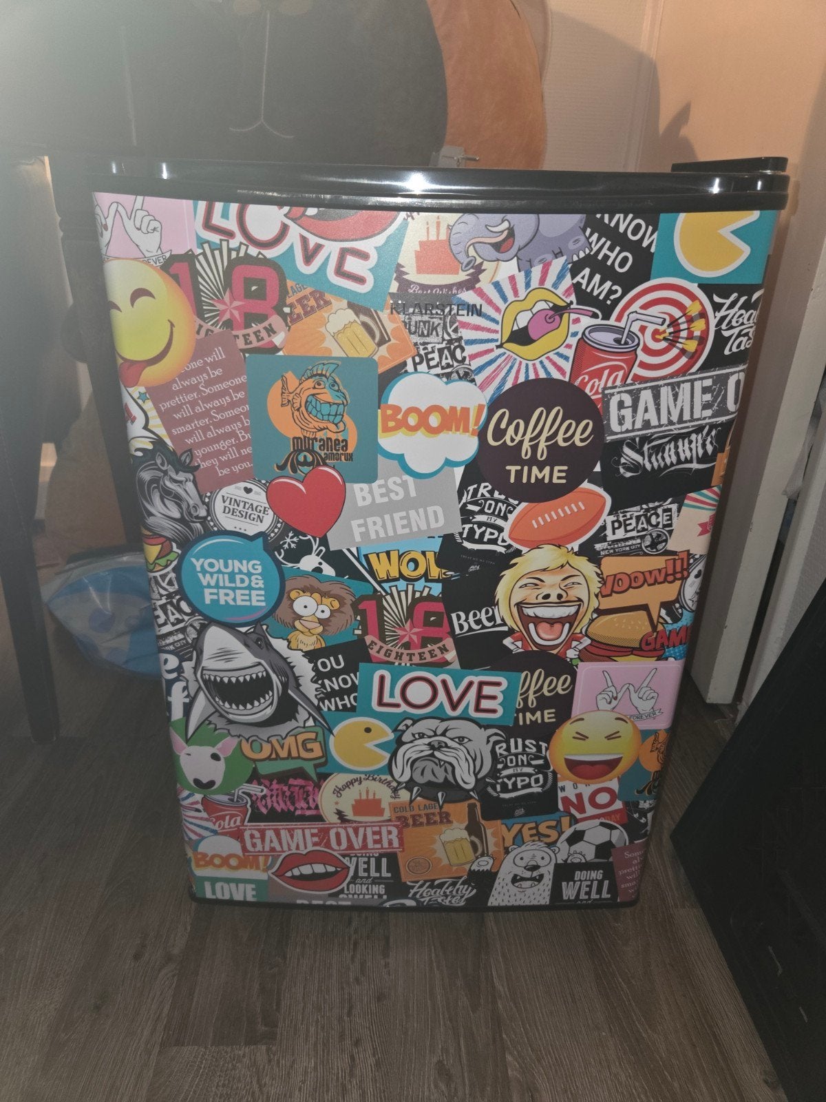 Leuke mini koelkast met stickers - Ideaal voor studenten, Ophalen, Minder dan 75 liter, Zonder vriesvak, Gebruikt