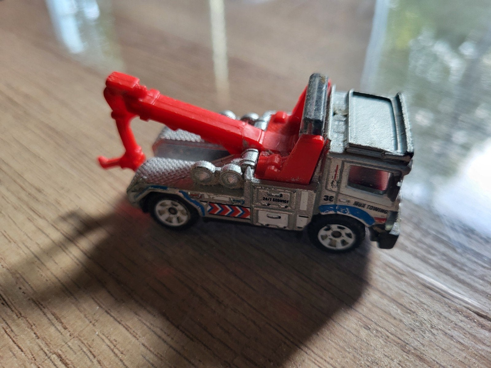 Matchbox Urban Tow Truck 2013 Mattel Sleepwagen, Ophalen of Verzenden, Gebruikt