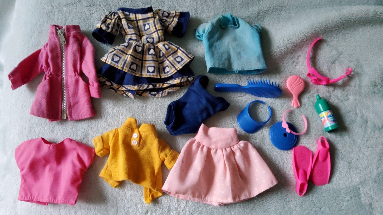 Vintage Barbie en andere Tienerpop outfits jurk rok zwempak., Ophalen of Verzenden