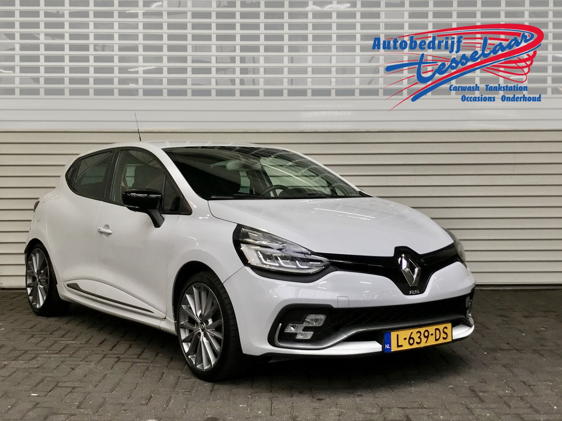 Renault Clio Renault Sport 200 EDC R-Link Rijklaarprijs!, Auto's, 1618 cc, Gebruikt, 4 cilinders, Wit