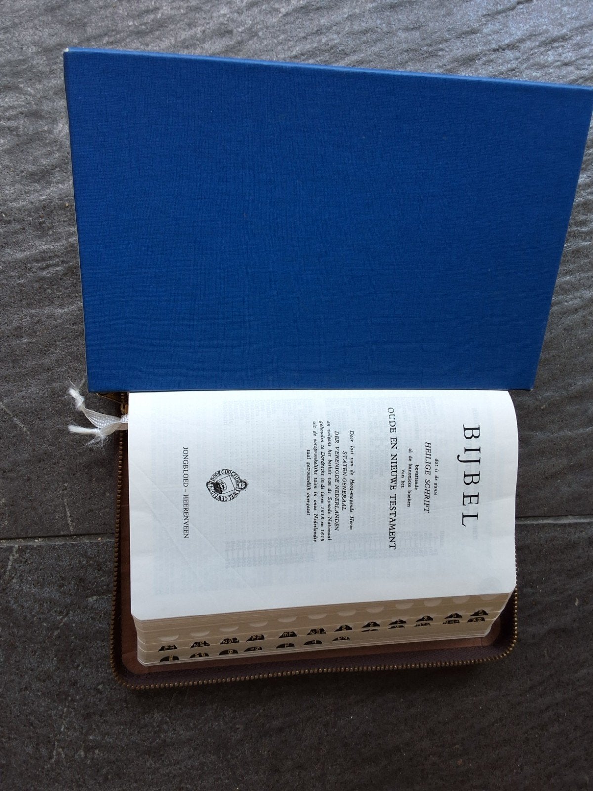 Bijbel met Psalmen, 12 gezangen en formulieren. Jongbloed, Boeken, Godsdienst en Theologie, Ophalen of Verzenden, Zo goed als nieuw