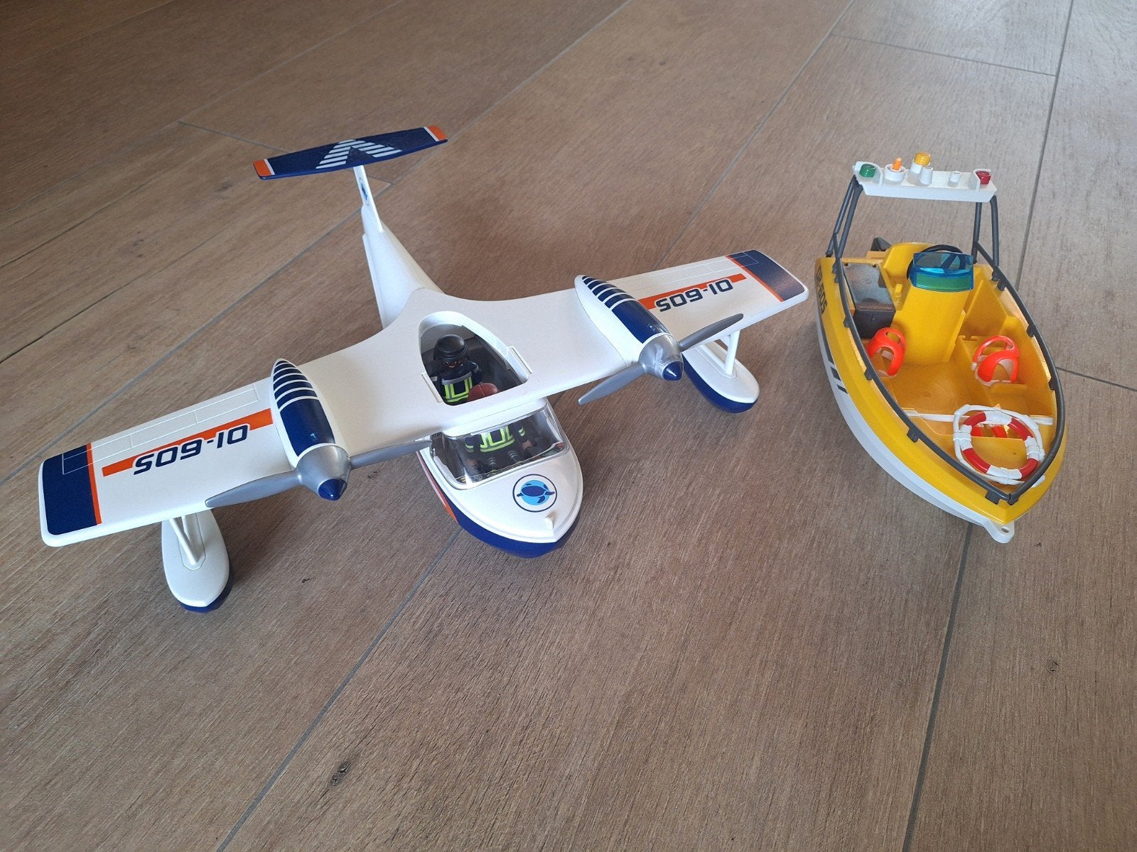 Playmobil watervliegtuig en boot - incompleet, Ophalen of Verzenden, Gebruikt, Losse onderdelen, Boot/Schip