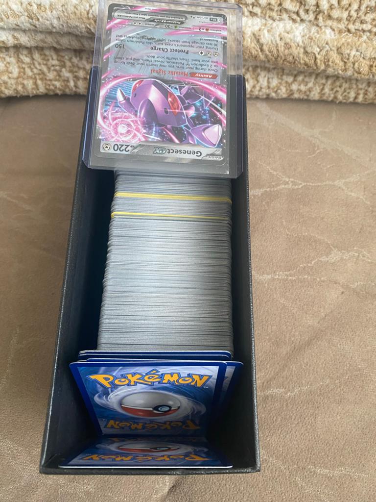 doos vol Pokémon kaarten - Mega Evolution, Ophalen of Verzenden, Zo goed als nieuw