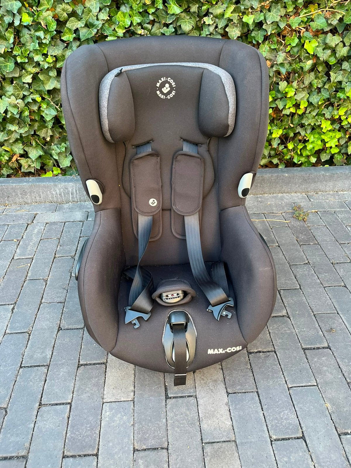 Maxicosi Axiss, Ophalen, Verstelbare rugleuning, Autogordel, 9 t/m 18 kg