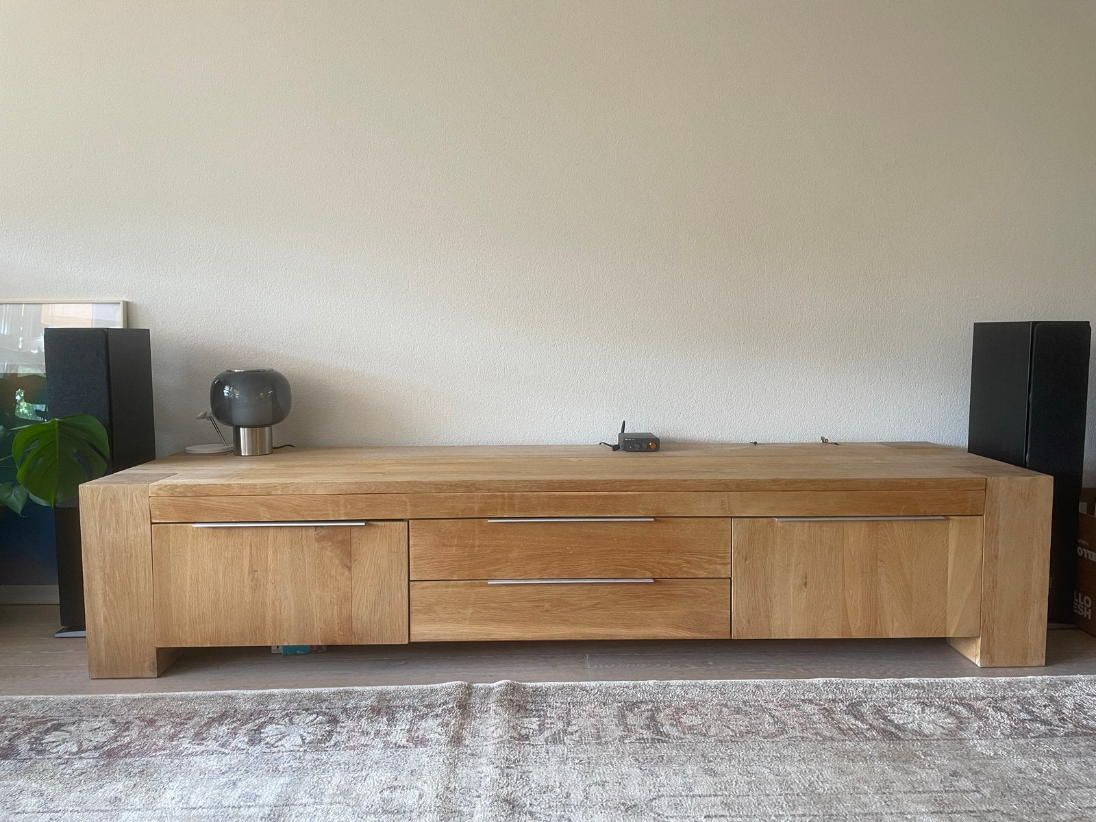 Wood tv bank / storage - 228x63x46cm, Ophalen, Gebruikt, Eikenhout, 200 cm of meer