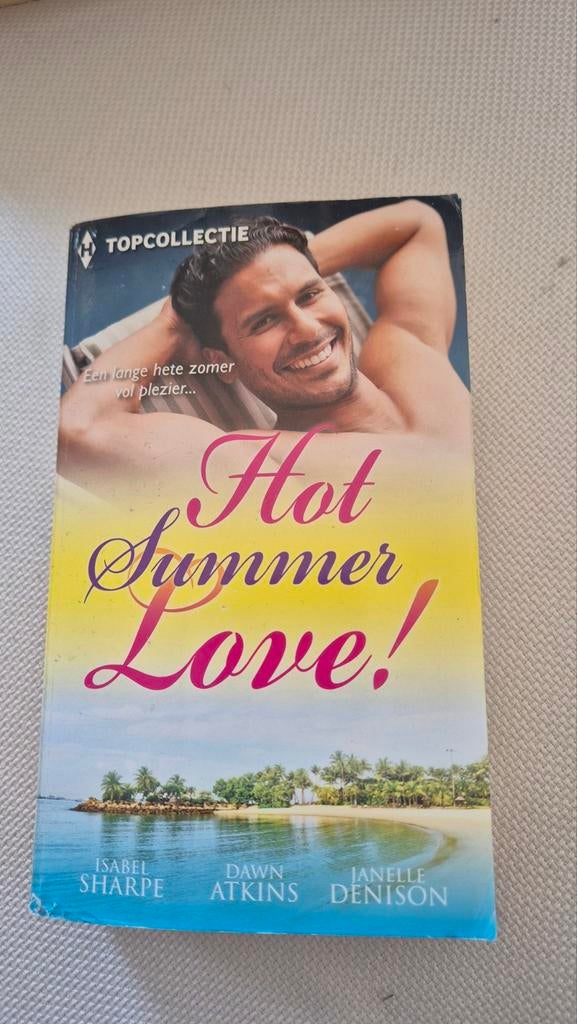 Hot Summer Love! - Harlequin Topcollectie, Boeken, Romans, Gelezen, Nederland, Ophalen of Verzenden