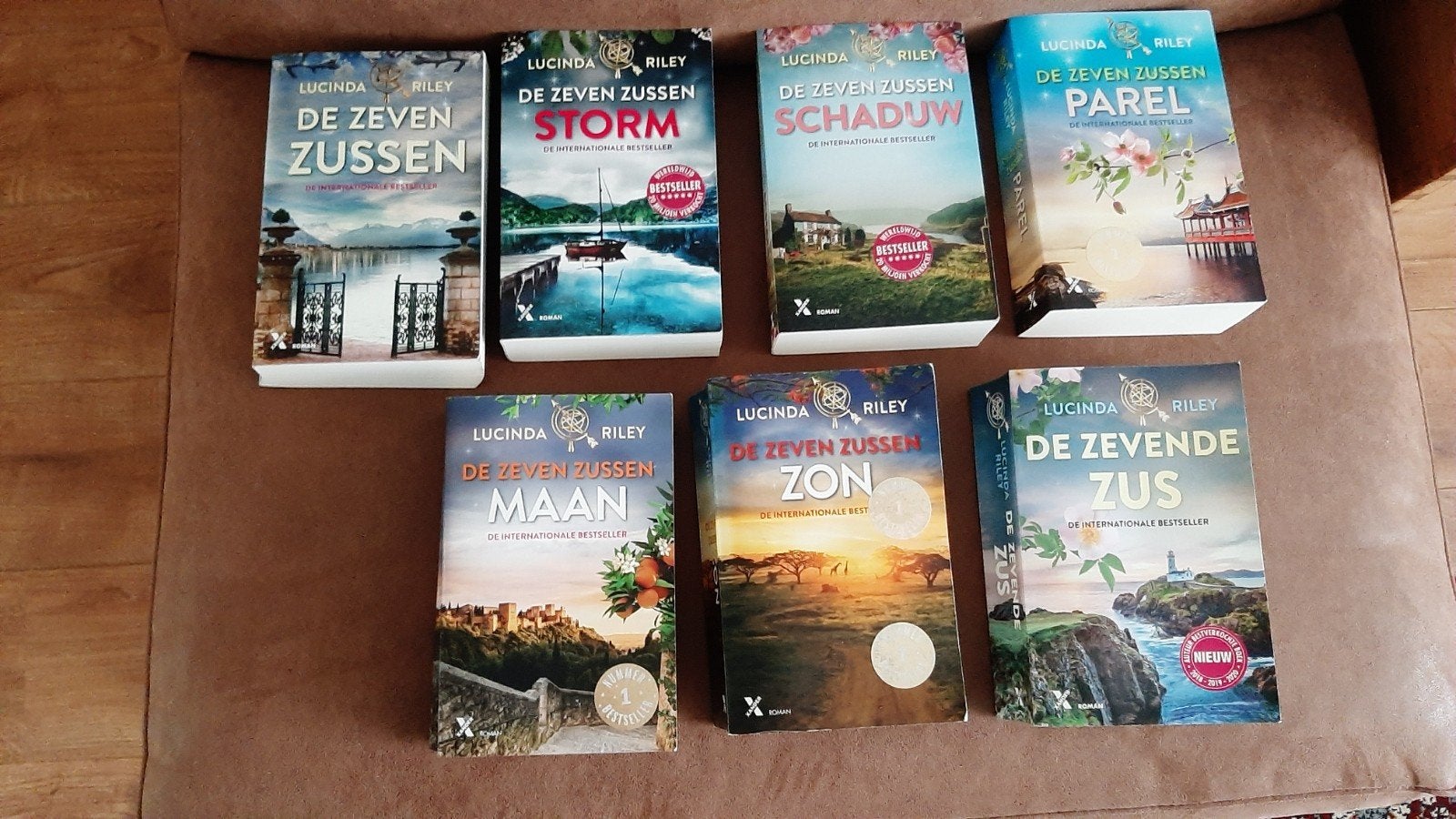 De Zeven Zussen serie - Lucinda Riley (7 boeken), Boeken, Ophalen, Gelezen, Lucinda Riley, Nederland