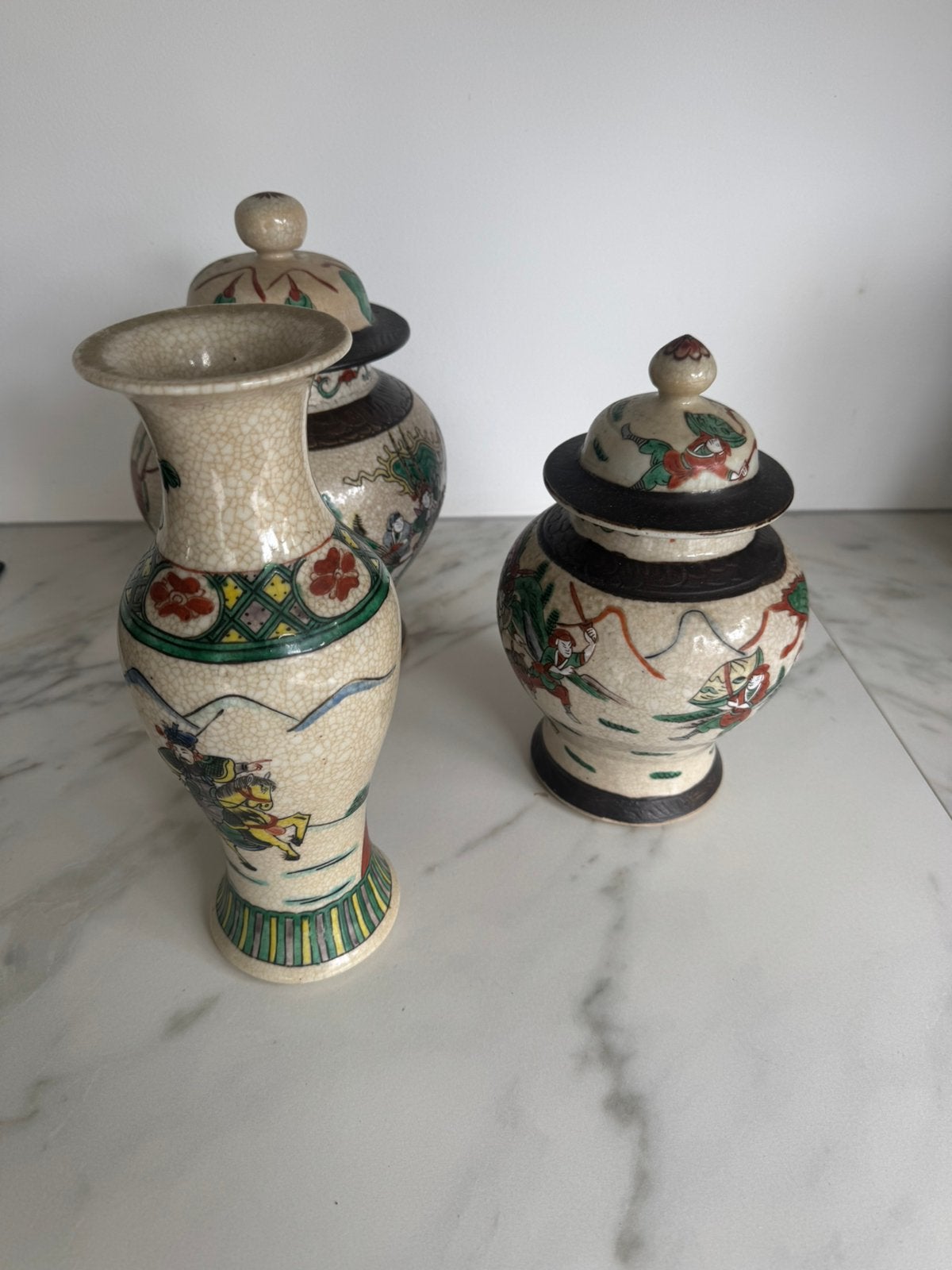 Set van 3 chinezen vazen, Ophalen