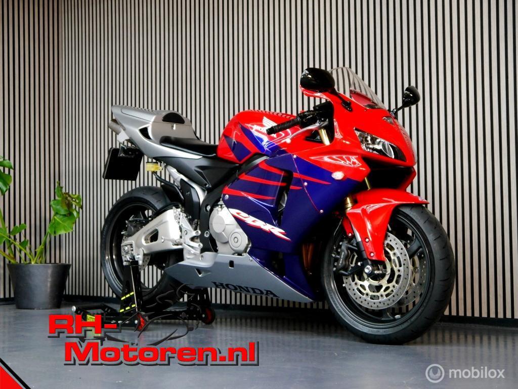 Honda CBR 600RR Nieuwstaat 1e eig!|NL-Motor|cbr600rr cbr 600, Bedrijf, Sport, Meer dan 35 kW, 599 cc