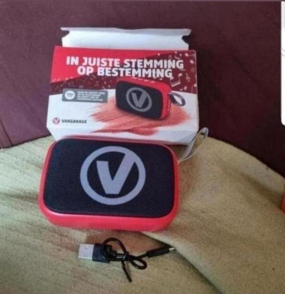 mini bluetooth speaker €9,95


5W dynamische luidspreker met, Ophalen of Verzenden, Zo goed als nieuw, Overige merken