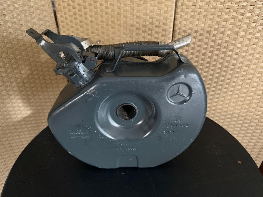 Originele Mercedes-Benz Bellino Reservejerrycan – (Met tuit), Nb., Gebruikt, Mercedes-Benz, Ophalen of Verzenden