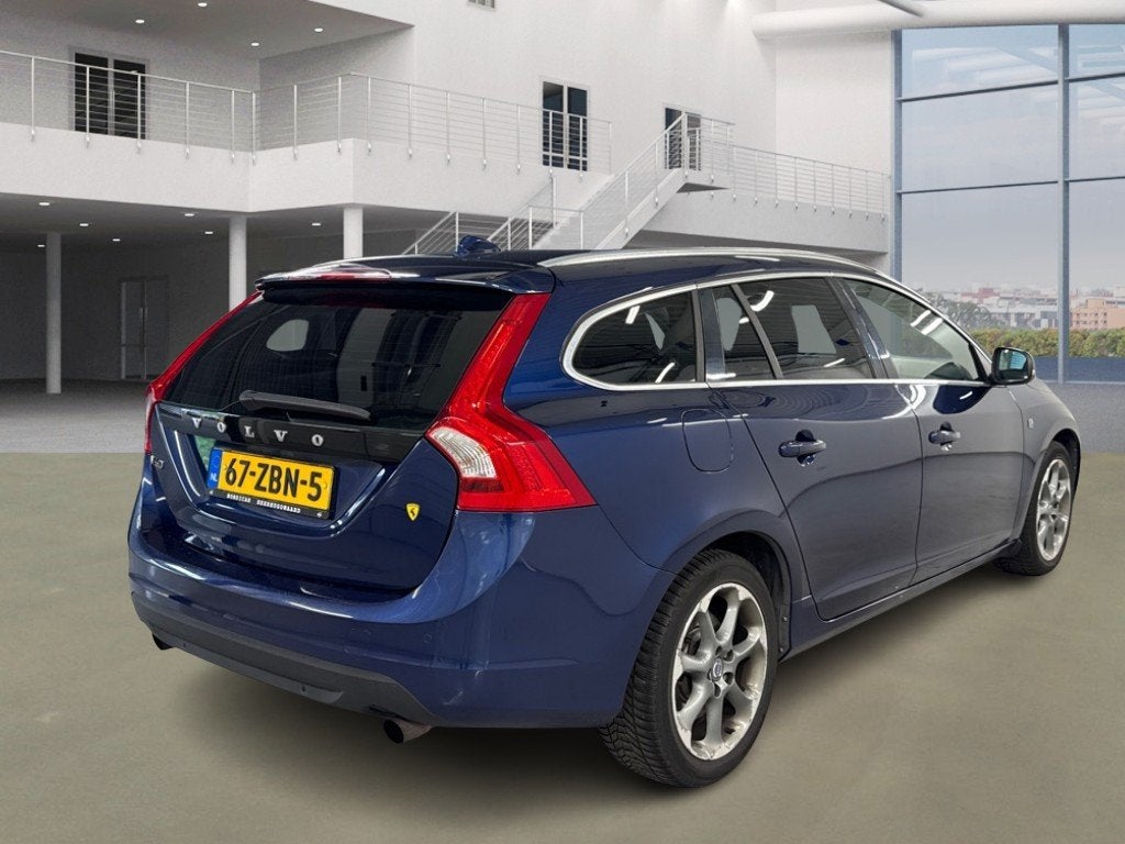Volvo V60 1.6 T3 Ocean Race, Voorwielaandrijving, Gebruikt, 4 cilinders, 150 pk