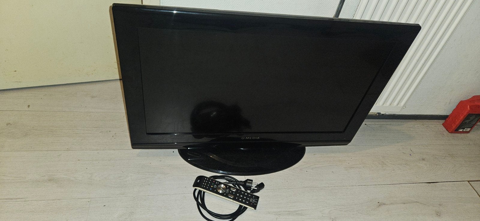 TV met lichte verticale streep, werkt verder perfect, Ophalen of Verzenden, 100 cm of meer, 50 Hz, Overige merken