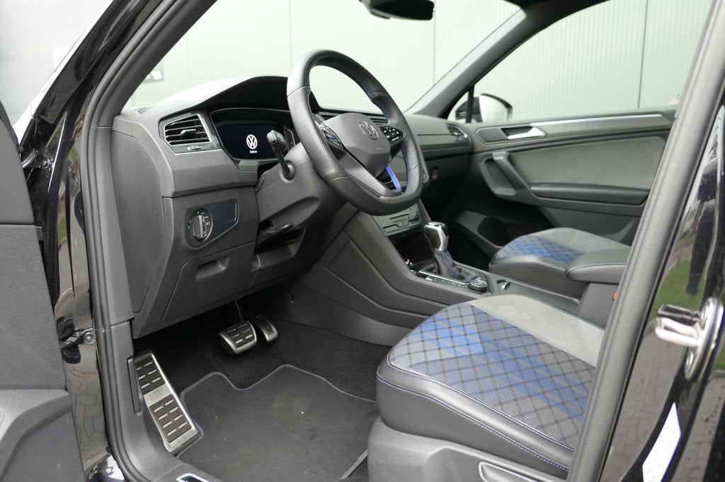 Volkswagen Tiguan 2.0 TSI R 75 Edition 4Motion Pano ACC Q Ca, Auto's, Volkswagen, Automaat, Gebruikt, 4 cilinders, 1984 cc