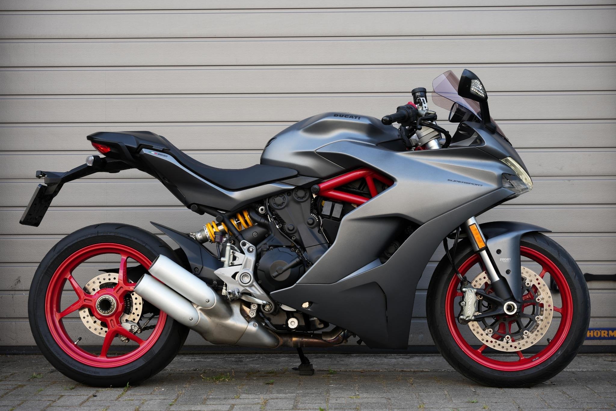Ducati SuperSport 937 Super Sport, Info@ducati.com, Ducati North Europe B.V., Maanweg 174
2516 AB  Den Haag, NL, Bedrijf