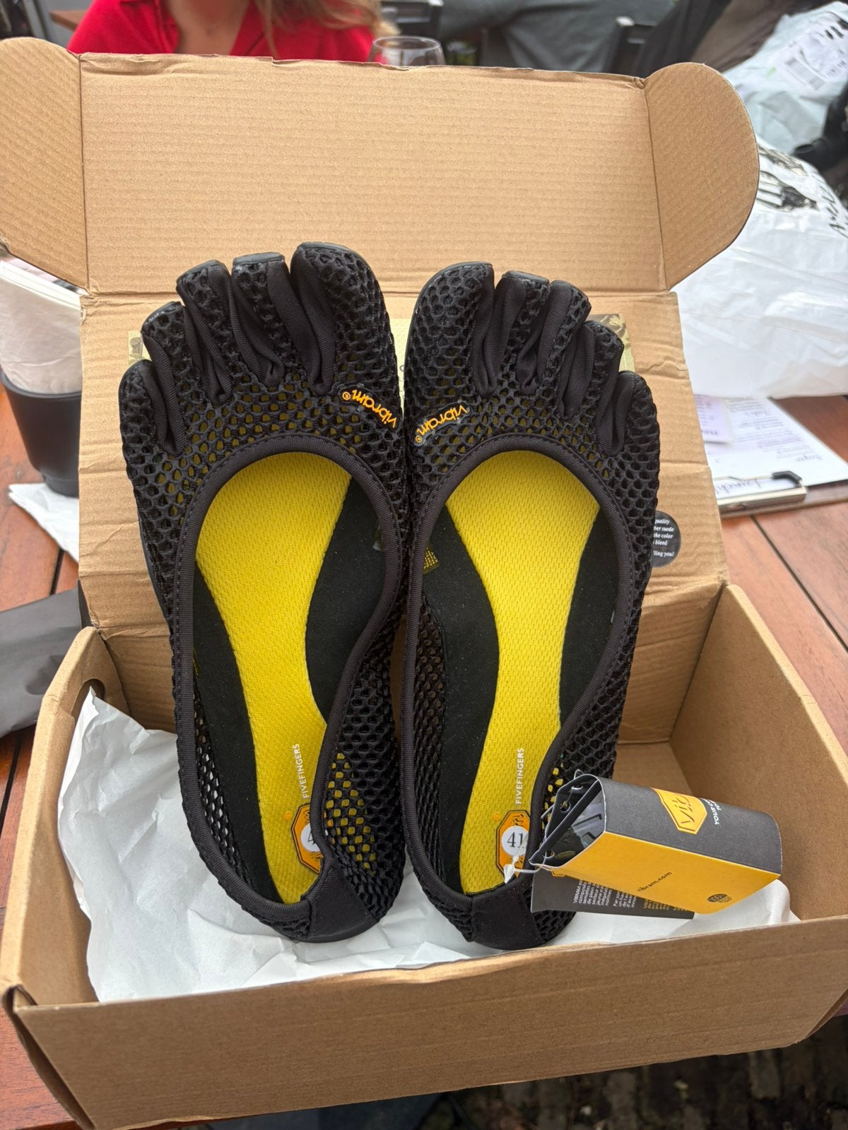 Vibram fivevingers maat 41, nieuw in doos., Zwart, Nieuw, Ophalen of Verzenden, Sneakers of Gympen