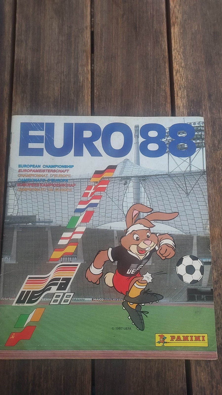 Panini Euro 88 stickerboek - Ingeschreven met pen, Ophalen of Verzenden, Gebruikt, Sport