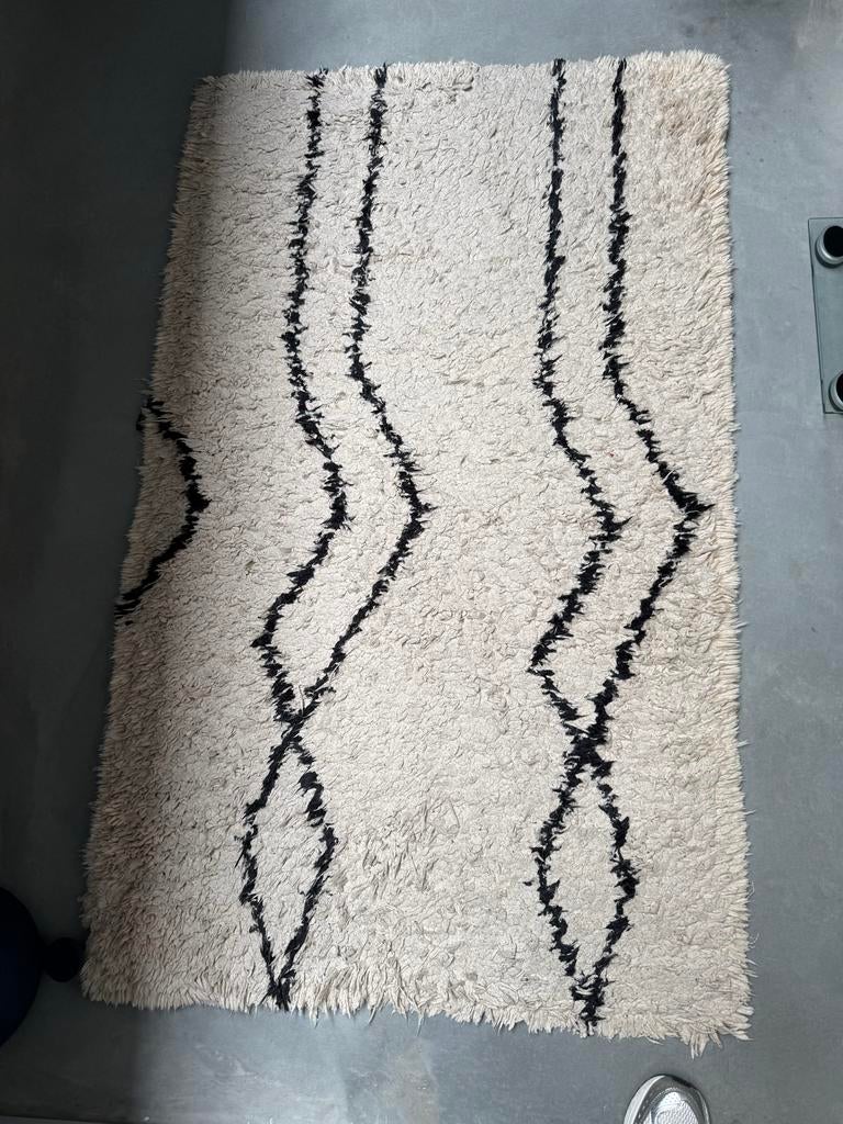 Wollen vloerkleed van H&M, Huis en Inrichting, Stoffering | Tapijten en Kleden, Gebruikt, 100 tot 150 cm, Crème, Rechthoekig