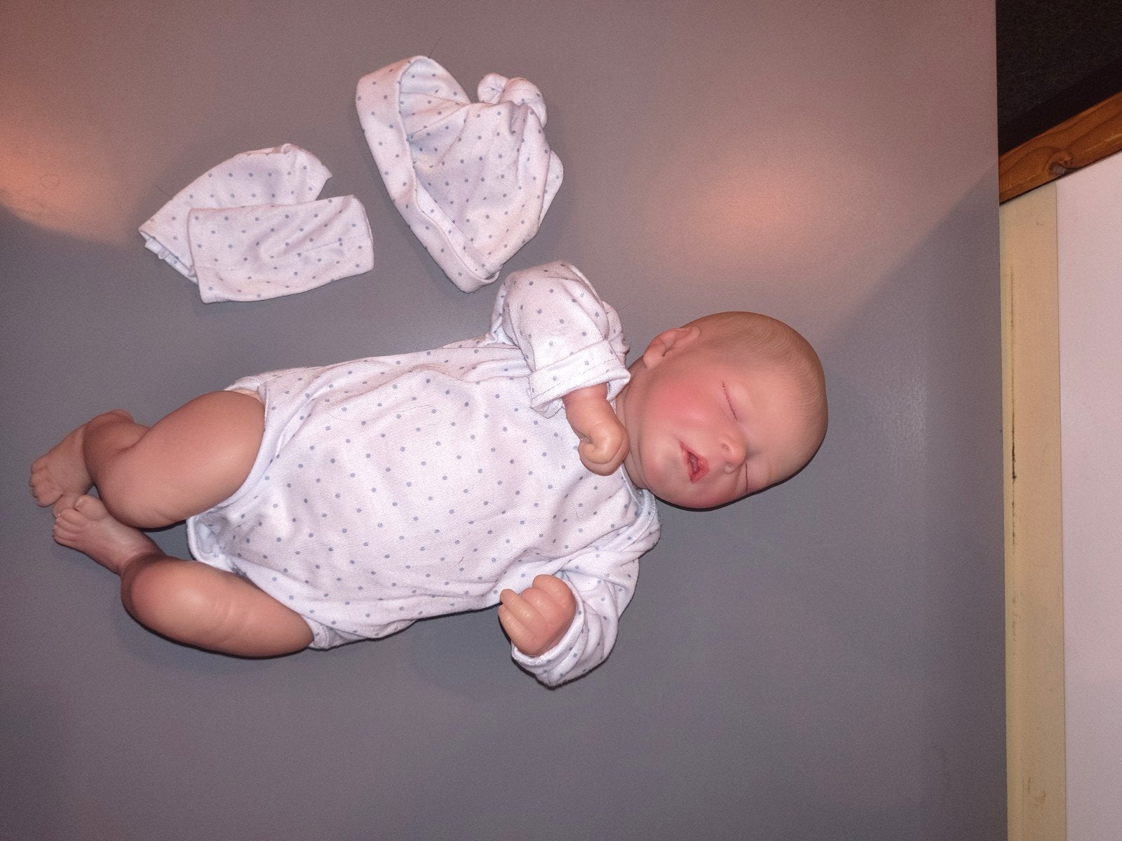 Levensechte babypop met accessoires - Zeer nette staat, Ophalen of Verzenden, Zo goed als nieuw, Babypop