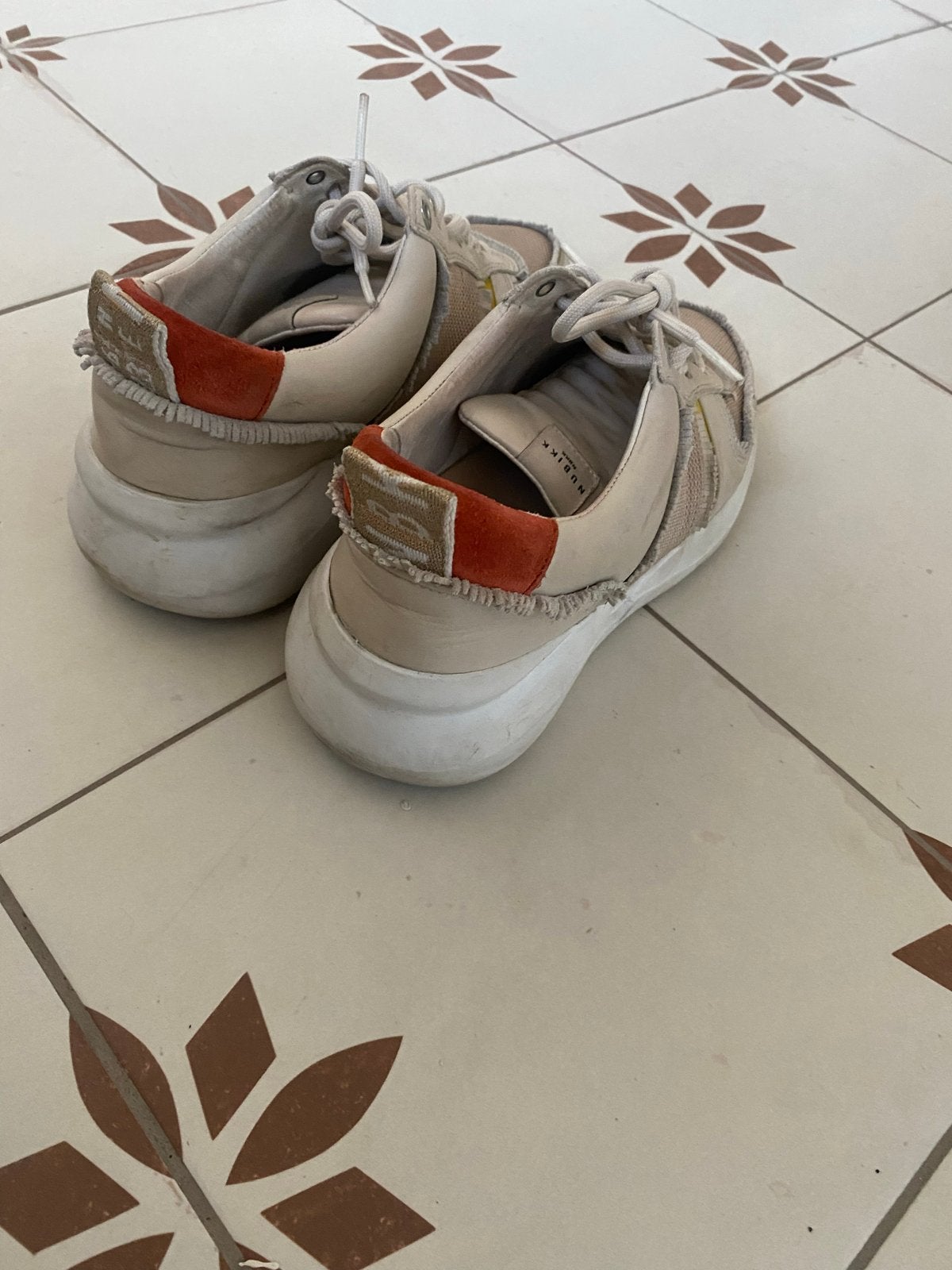 Nubikk Dames Sneakers, Ophalen of Verzenden, Gedragen, Beige, Sneakers of Gympen