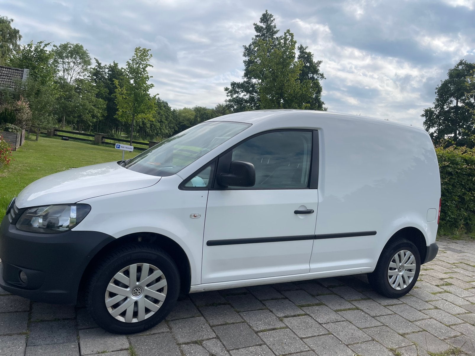 Volkswagen Caddy 1.6 D 75KW 2011, 4 cilinders, 700 kg, Volkswagen, Wit