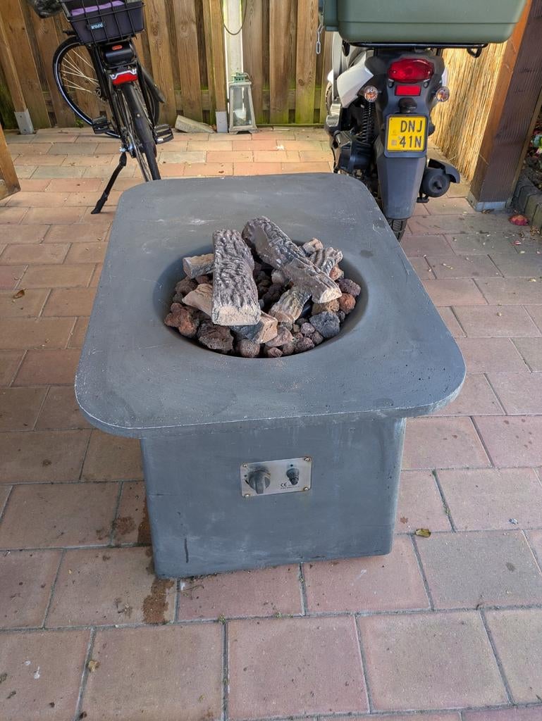 Vuurtafel met gasfles, Ophalen, Gebruikt