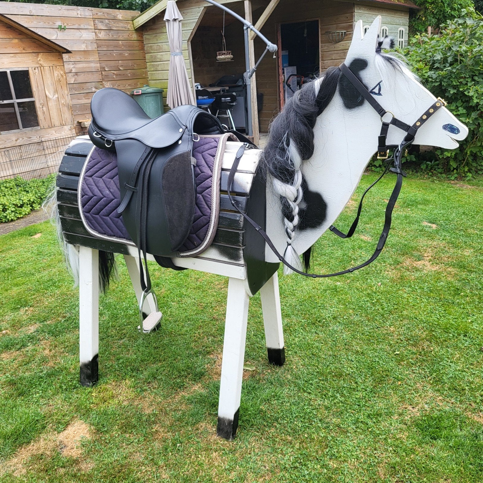 Houten speelpaard, Ophalen, Gebruikt