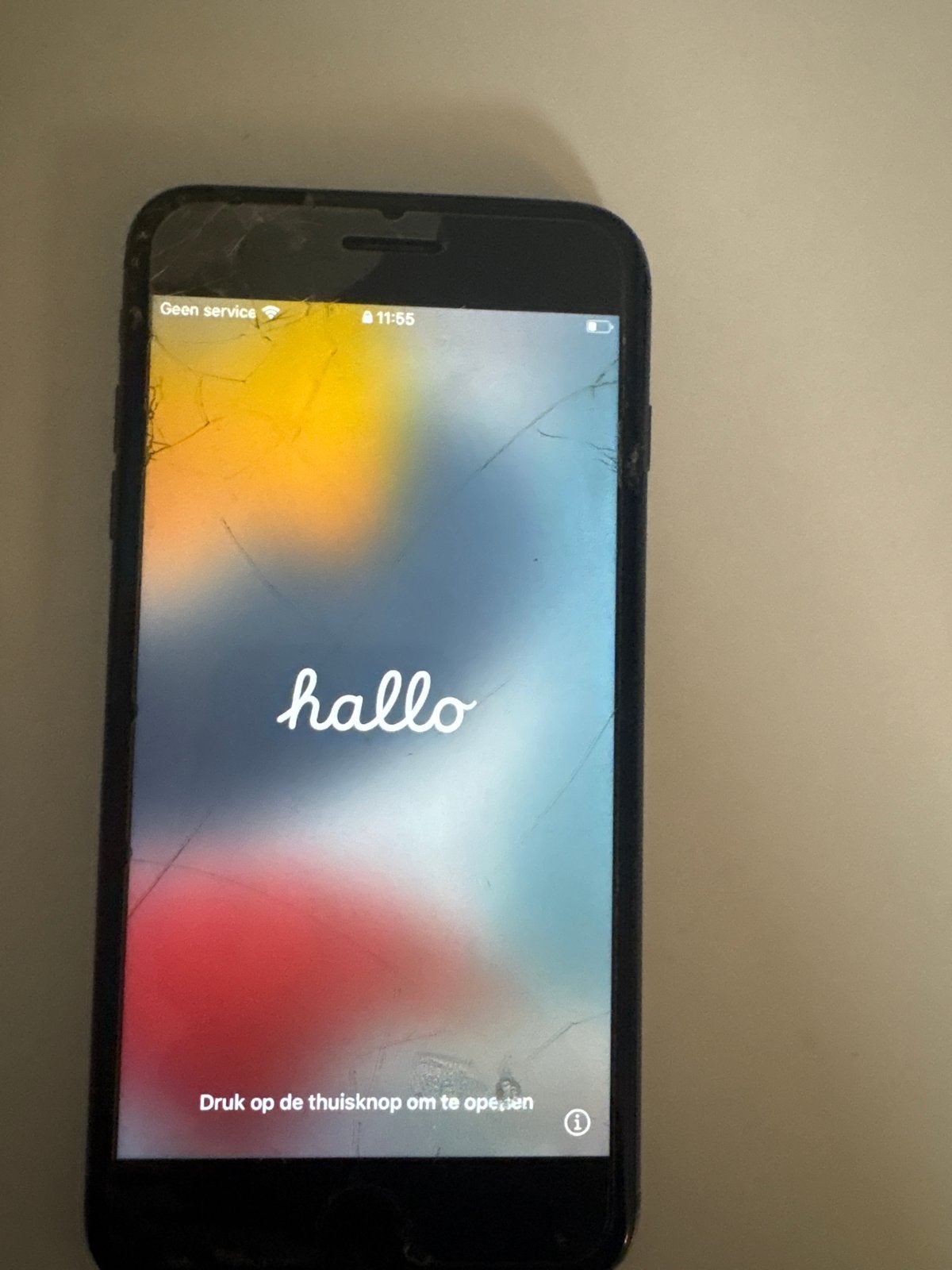 iPhone 8 Zwart - Gebarsten scherm, werkt nog, Telecommunicatie, Mobiele telefoons | Apple iPhone, Gebruikt, Zwart, Ophalen of Verzenden